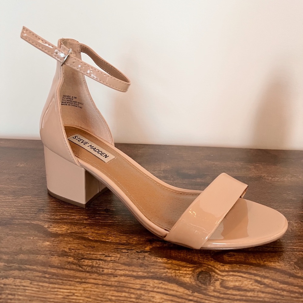 Steve Madden Irenee Sandal- Patent Leather Tan, Size 8.5